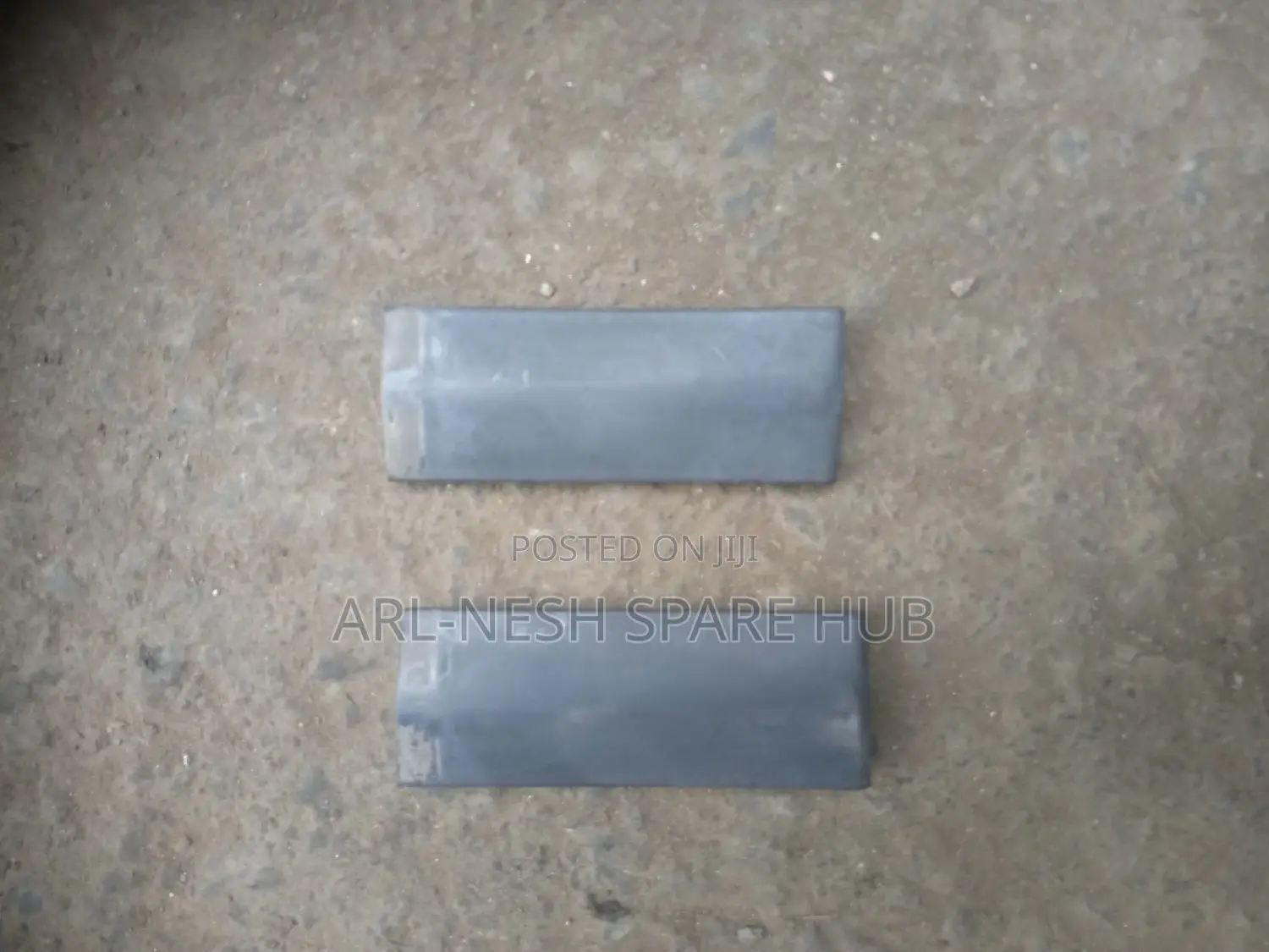 Harrier 240 Roof Moulding