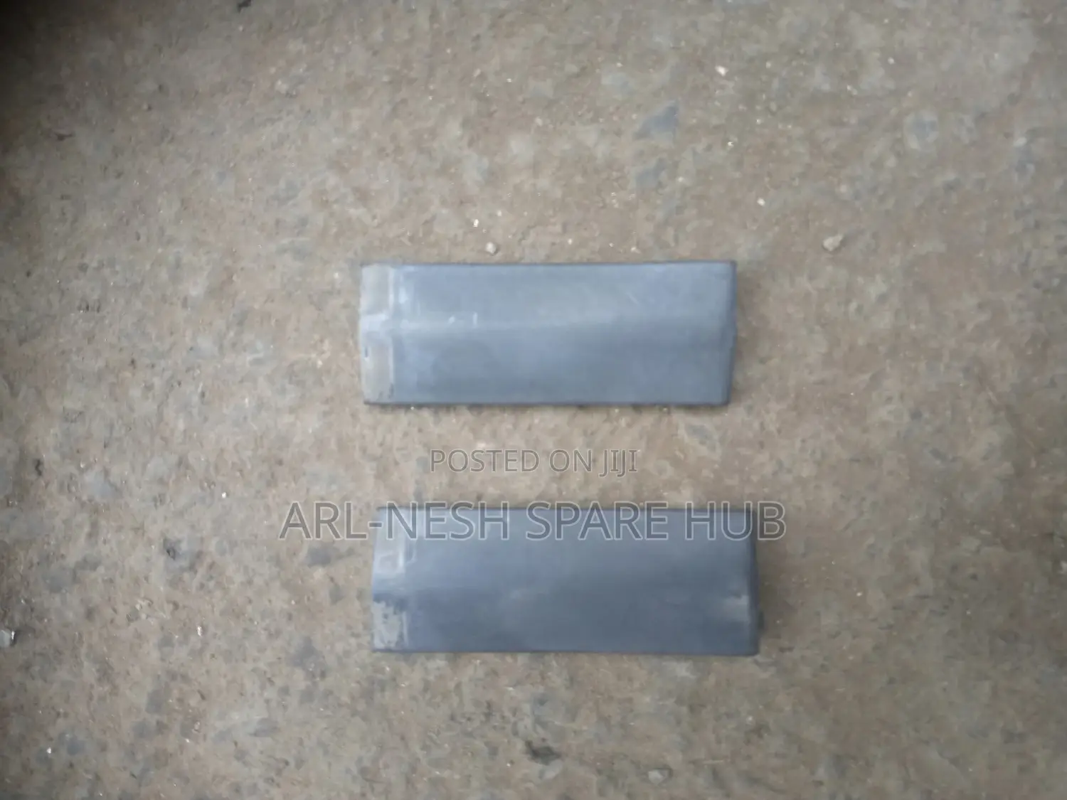 Harrier 240 Roof Moulding