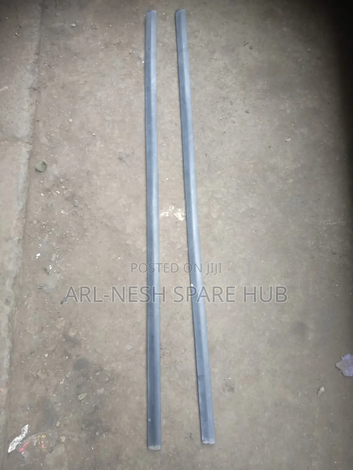 Harrier 240 Roof Moulding