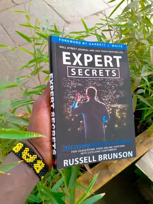 Expert Secrets Book by Russel Brunson - The Underground Play