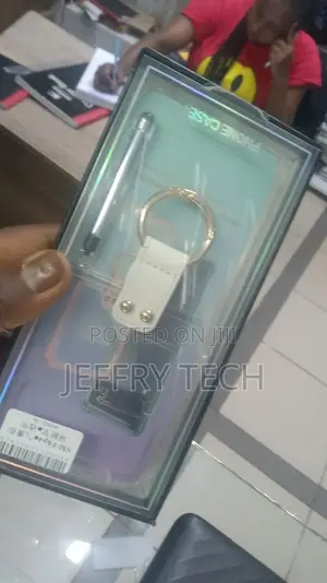 Samsung Galaxy Z Flip4 Clear Cover With Ring