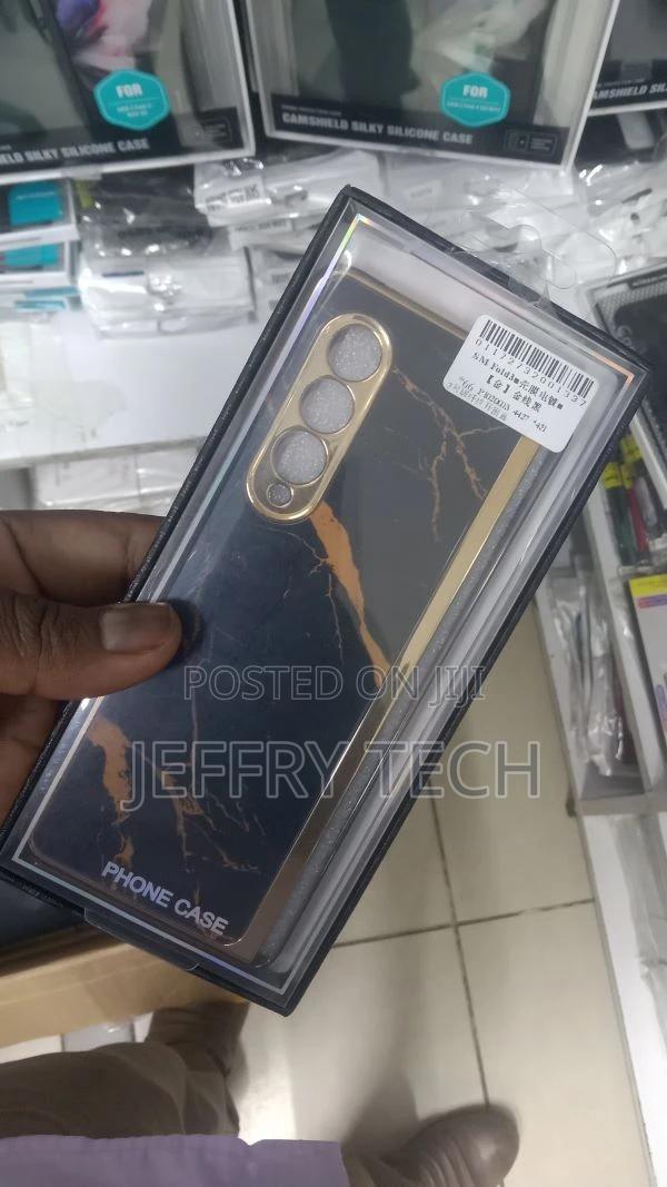 Samsung Marble Glass Case for Samsung Galaxy Z Fold 3 - thumbnail 3