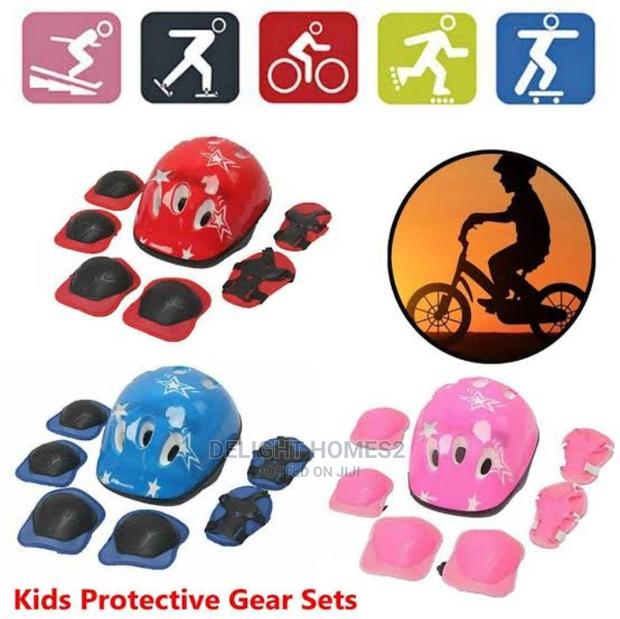 Kids Helmet /Guards Set - main view