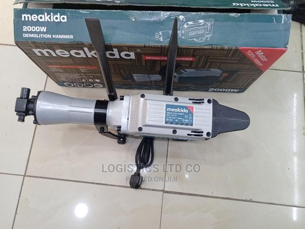 2000w Electric Demolisher Hammer - thumbnail 2