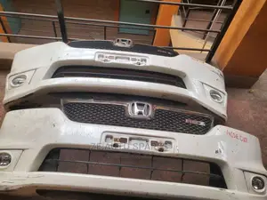 Honda Stream Front Bumper Complete With Grill and Foglights