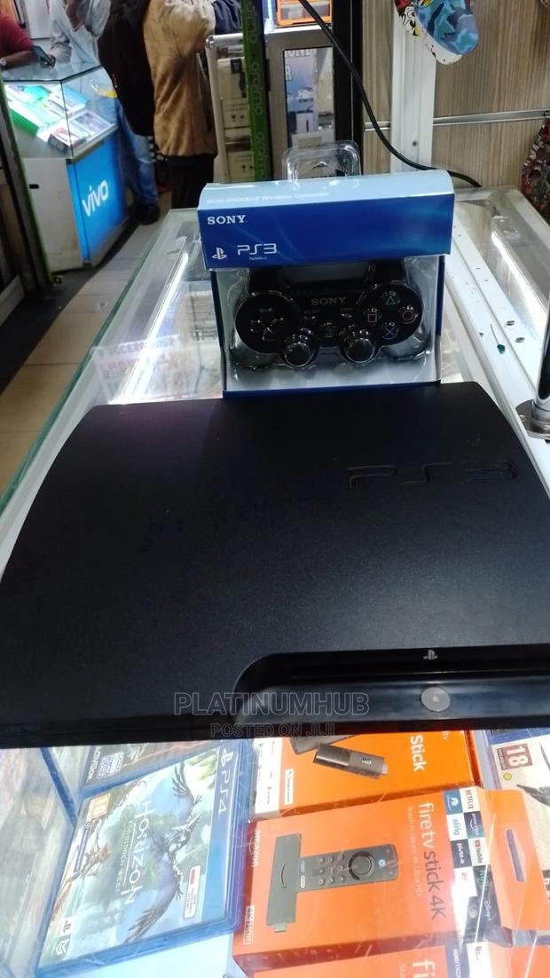 Sony Playstation 3 Chipped - main view
