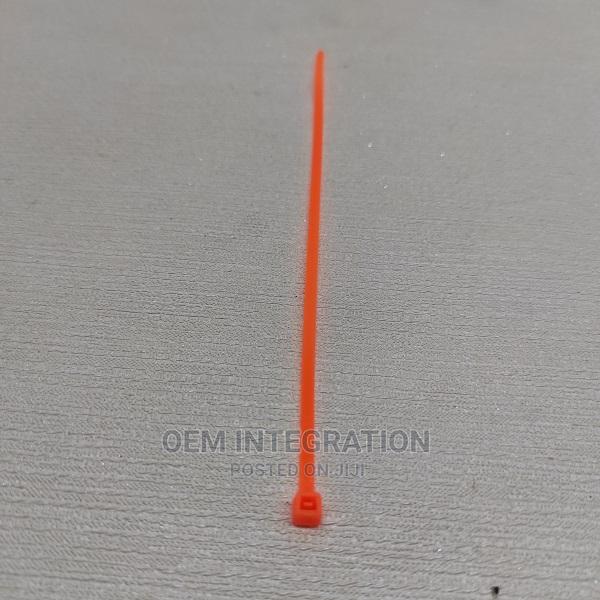 2.5X150 Orange Color Self-Locking Plastic Wire Zip Tie - thumbnail 4