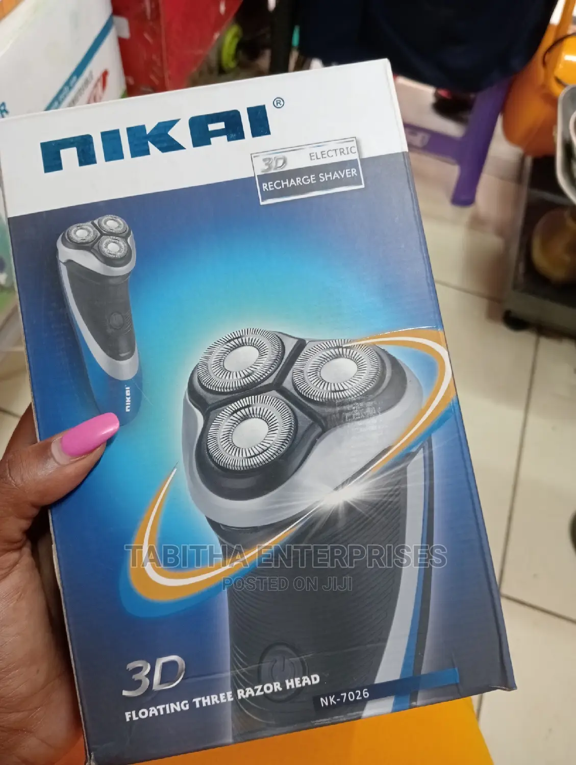 Electric Rechargeable Shaver .