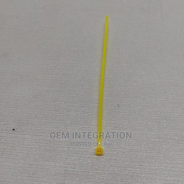 Yellow Cable Ties 2.5x150mm - thumbnail 3