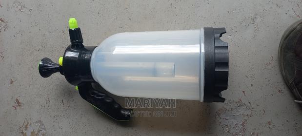 2 Liters Pressure Spray Bottle - thumbnail 4