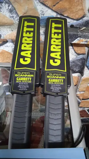 Garrett Super Scanner v Metal Detector