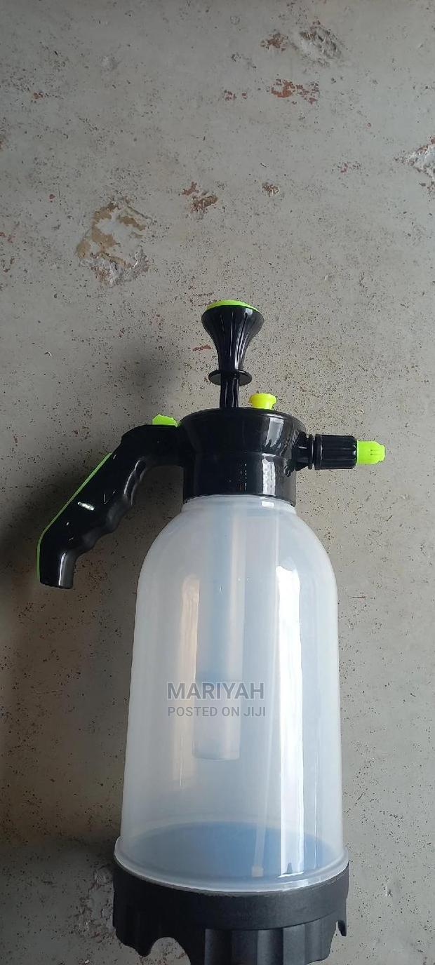 2 Liters Pressure Spray Bottle - main view