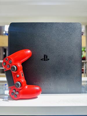 Ps4 Slim (Playstation 4) - main view