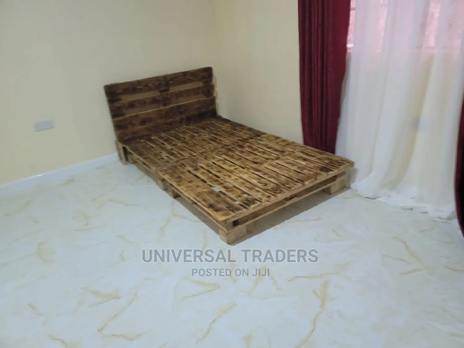 Standard Size Wooden Pallet Bed - 4*6ft