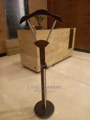 Executive Coat Hanger