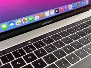 Laptop Apple MacBook 2018 16GB Intel Core I7 SSD 256GB