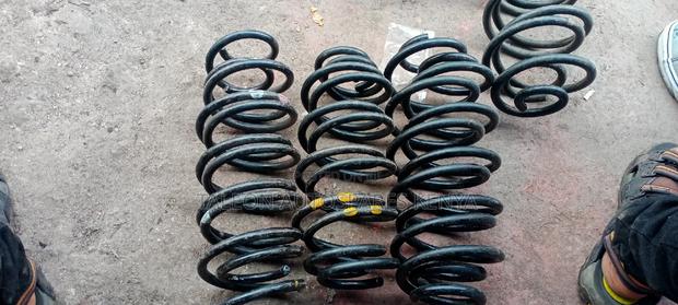 Ex Japans Toyota Rush Rear Coil Springs