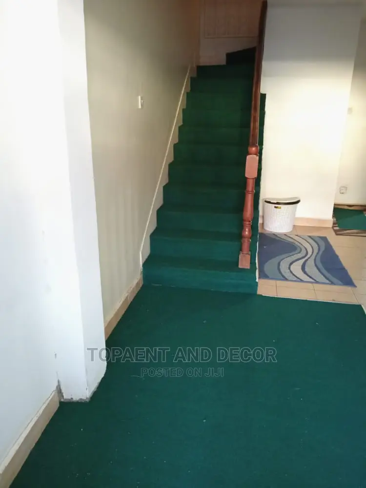 Green Wall to Wall Carpets