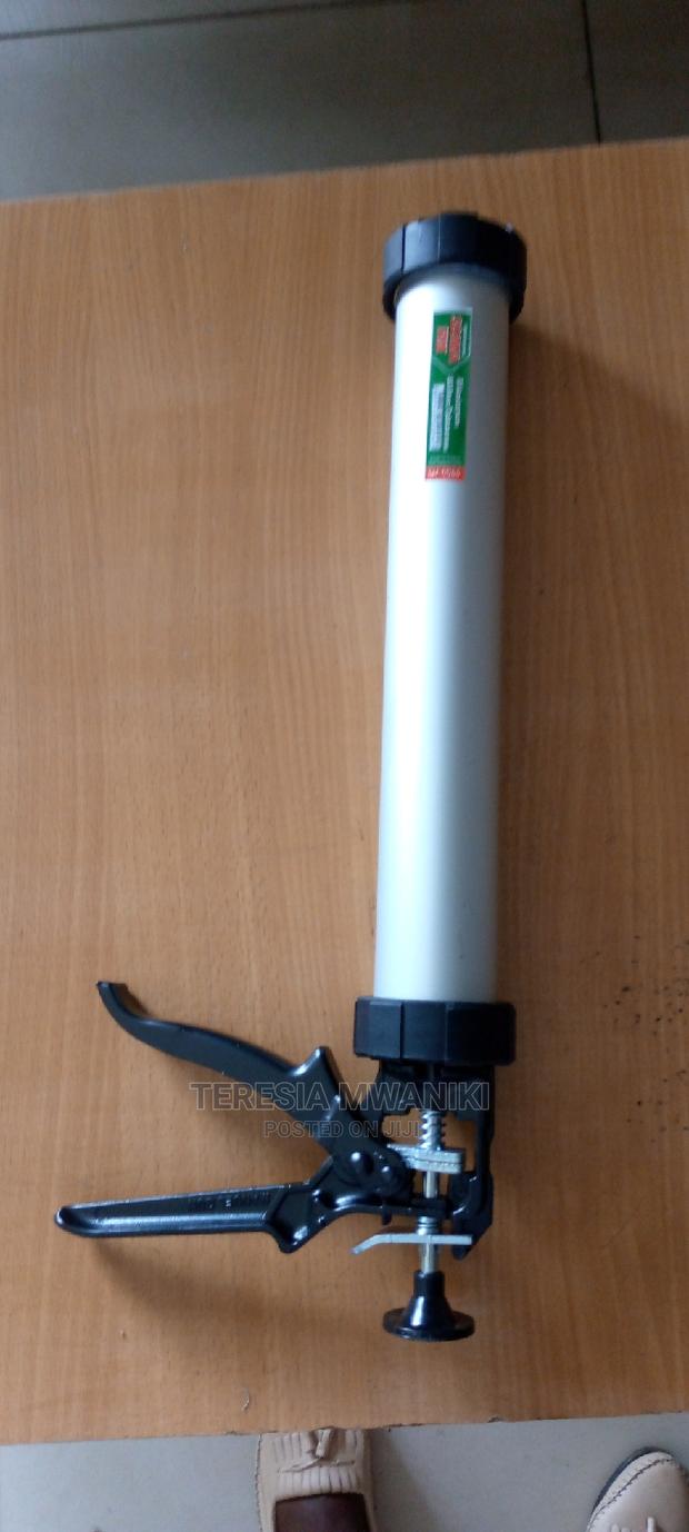 Silicone Caulking Gun - thumbnail 3