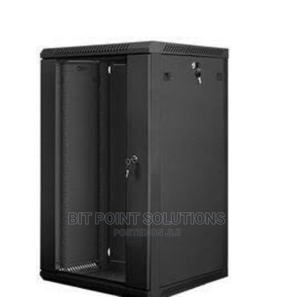 15U Cabinet 450×600 for Networking - main view