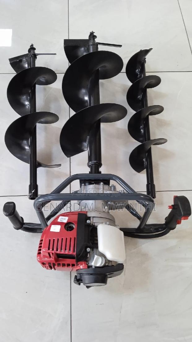 Hole Digging Machine - main view