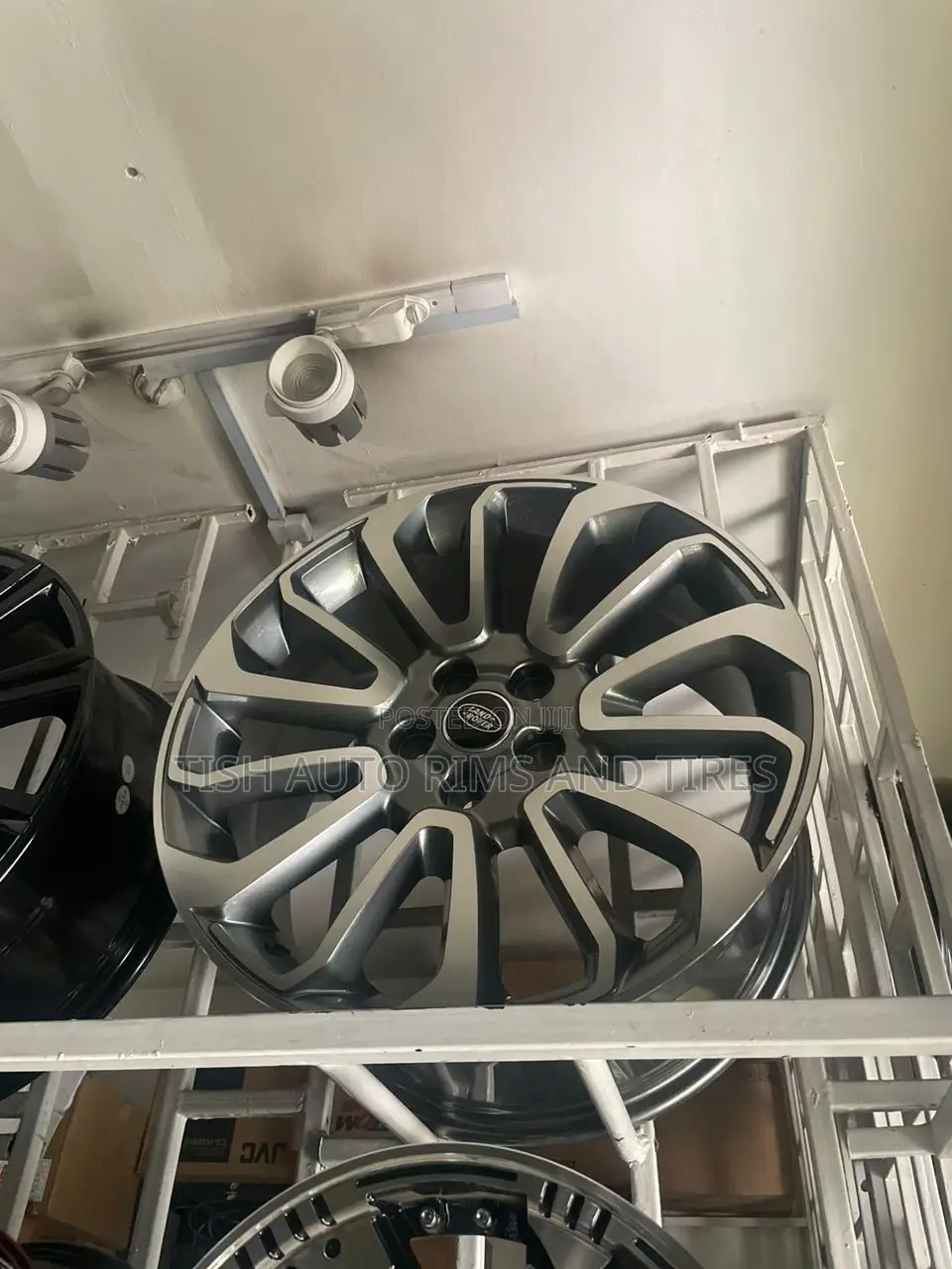 Size 22 Inch Range Rover