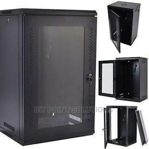 18U Cabinet 450×600 Networking - main view