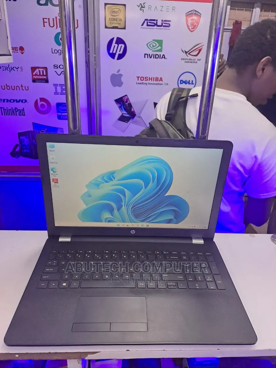 Laptop HP 15-Da2933nia 16GB Intel Core I7 SSD 512GB