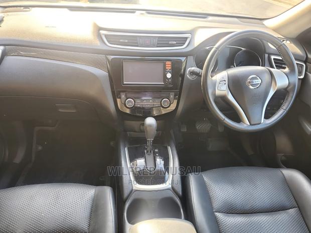 Nissan X-Trail 2015 Gray - thumbnail 12