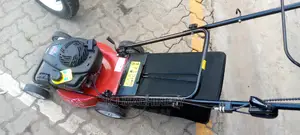 Gasoline Lawn Mowing Machine
