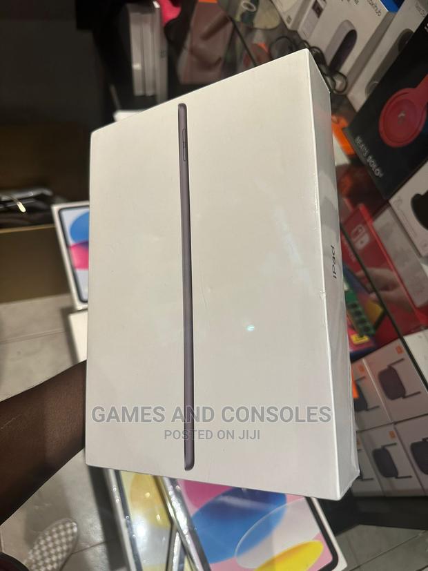 New Apple iPad 9.7 64 GB - main view