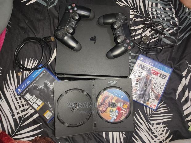 2 Pads, Slim Ps4 - main view