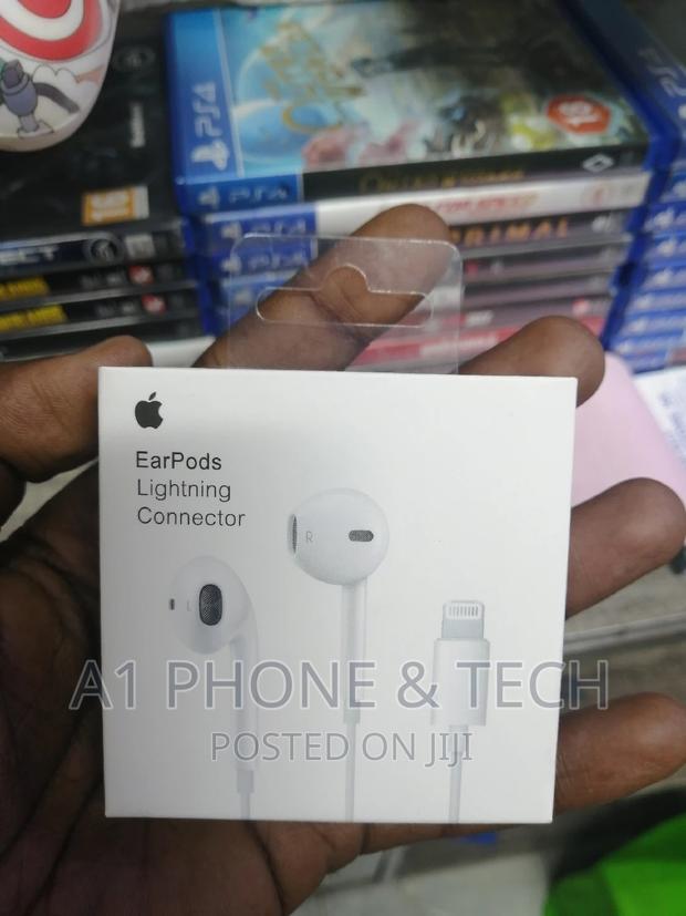 Apple Lightning Earphones