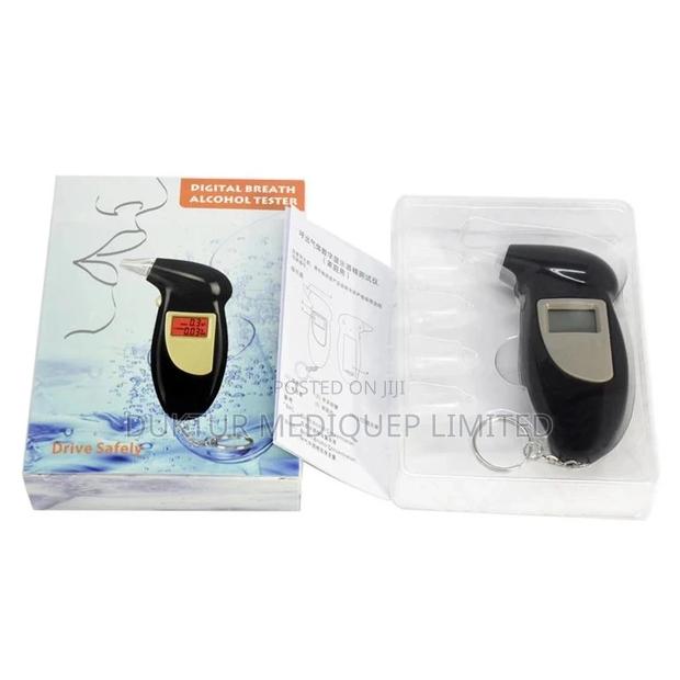 Alcohol Breath Analyzer Uses 2xaa Batteries - thumbnail 2