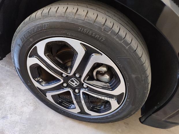 Honda Vezel 2016 Black - thumbnail 6