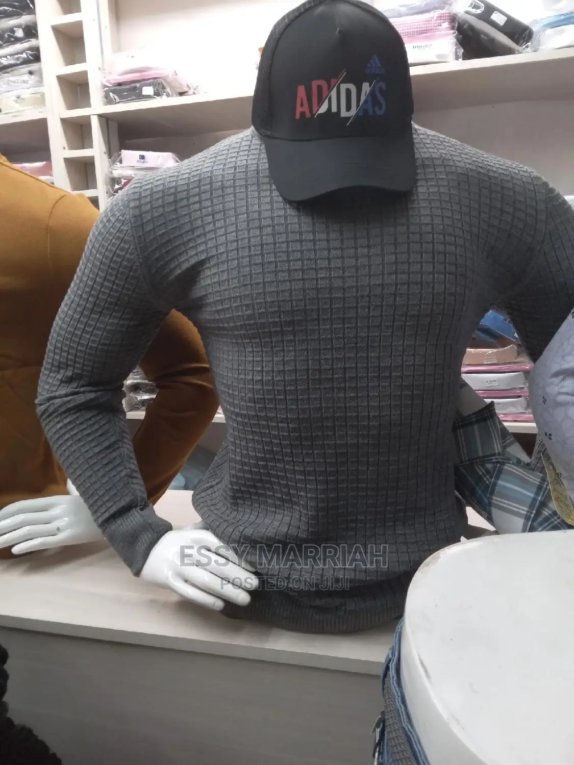 Mens Sweaters / Sweatshirts