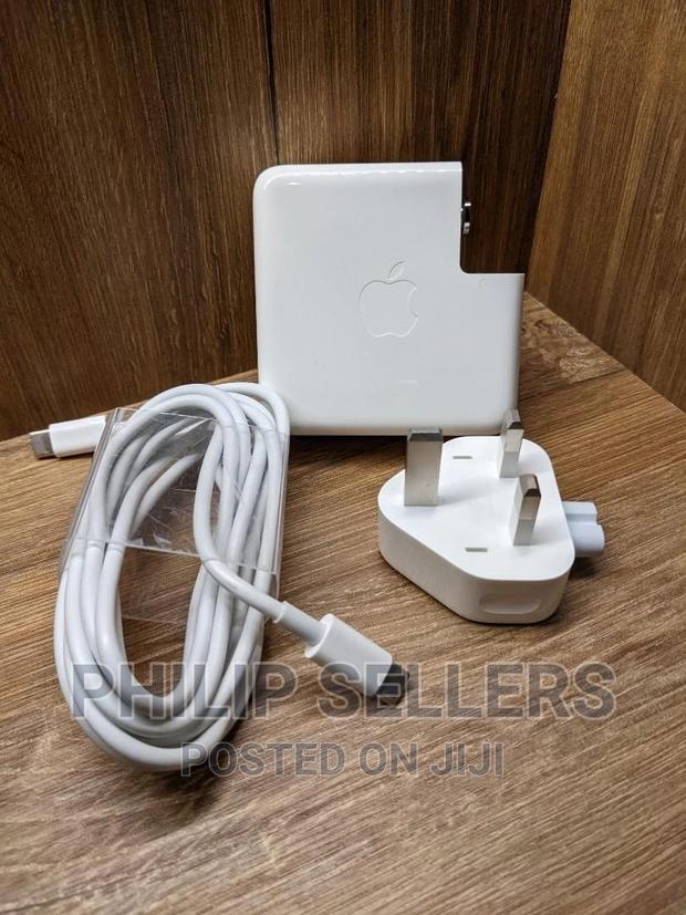Apple 61W USB C Power Adapter With Cable