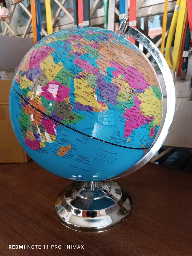 World Globe PVC With Metal Stand - thumbnail 3