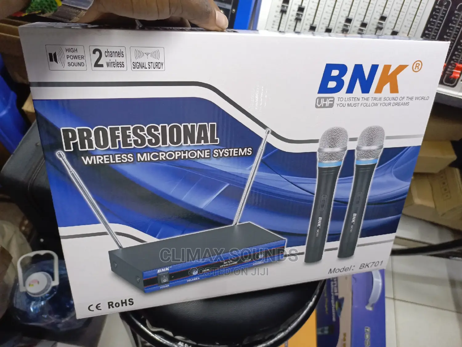 Wireless Microphone 701 BNK
