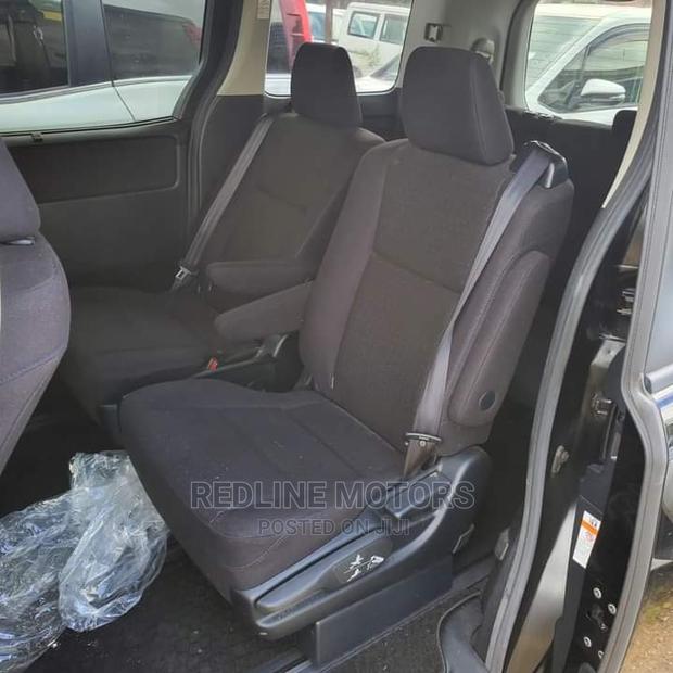 Toyota Noah 2016 Matt Black - thumbnail 4