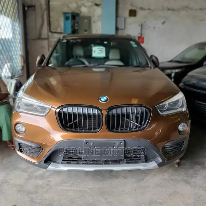 BMW X1 xDrive28i AWD 2016 Brown
