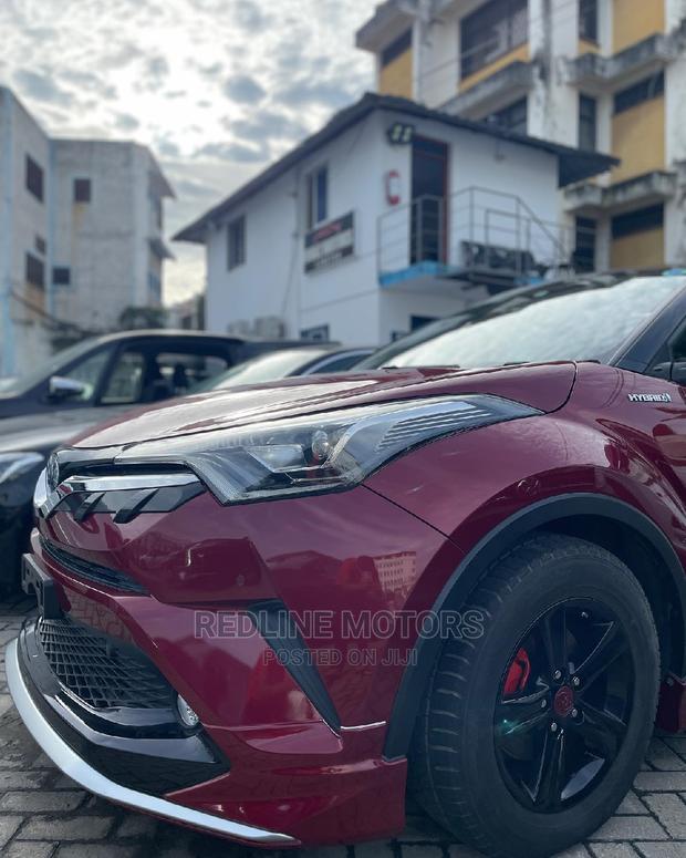 Toyota C-Hr 2017 Red - thumbnail 4