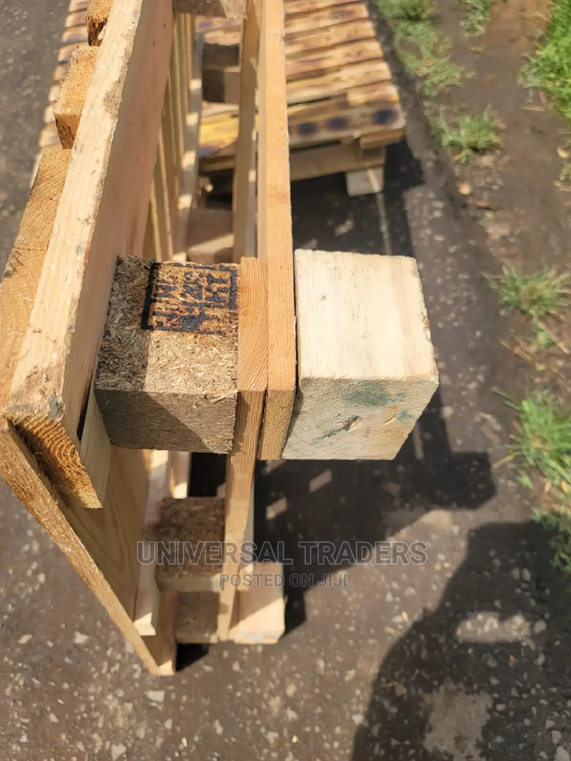 Standard Pallet Bed 4 by 6 - Blazed Wood Pallets