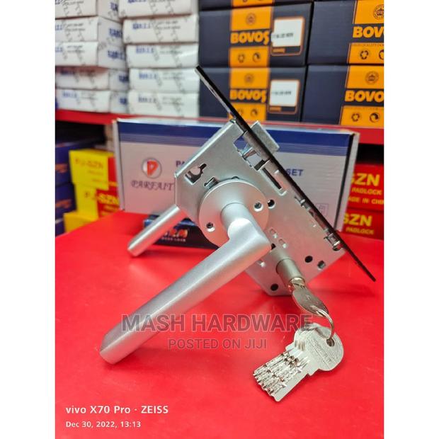 Divine Quality Parfait Lock Set - main view