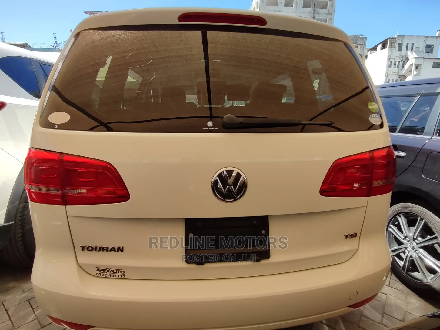 Volkswagen Touran 2016 White