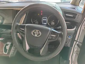 Toyota Vellfire 2016 White