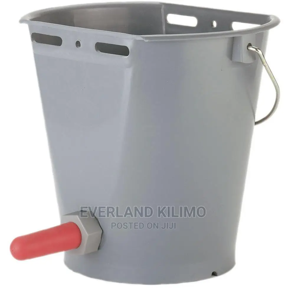 Milk Feeding Bucket- Calf