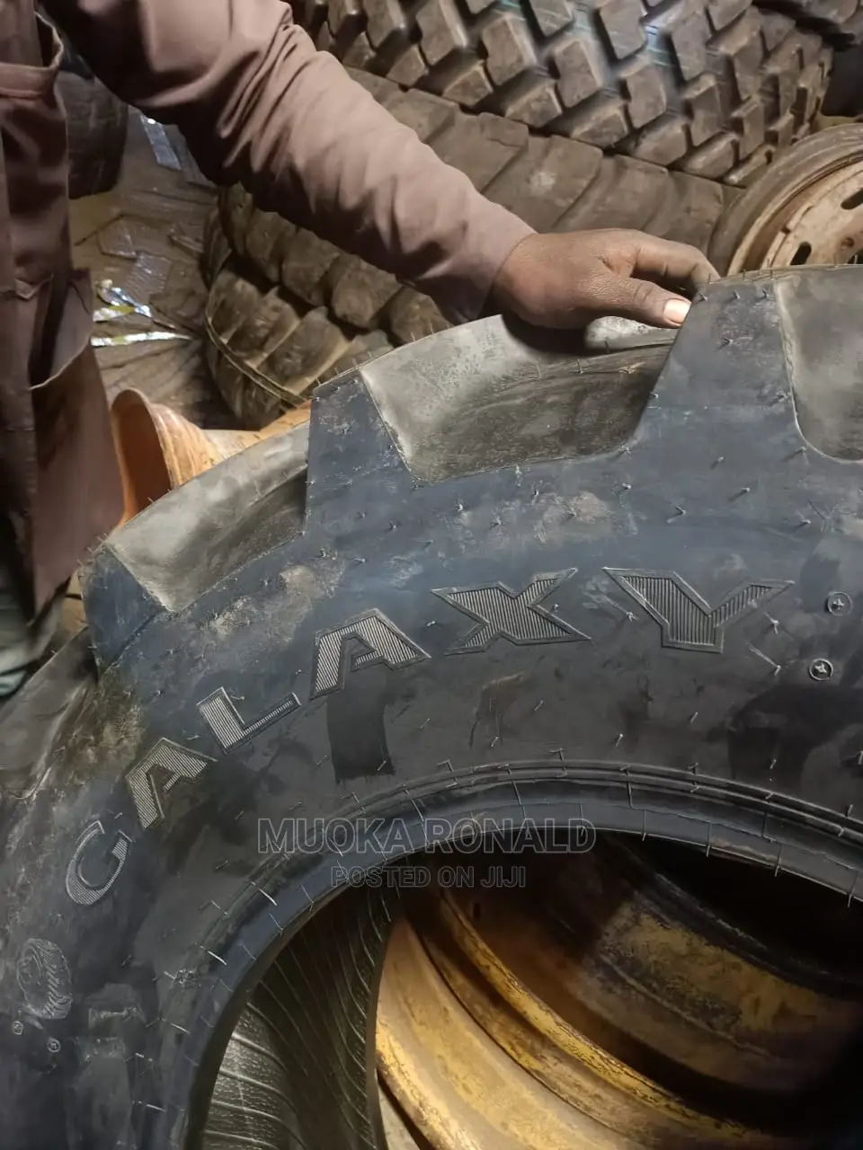 18.4-30 GALAXY Tyre Made in India