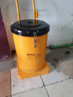 30 Litre INGCO Pneumatic Grease Cylinder