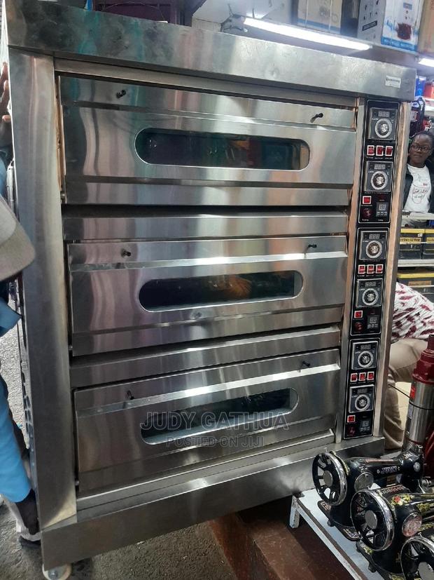 Commercial Oven Three Deck 6trays - main view